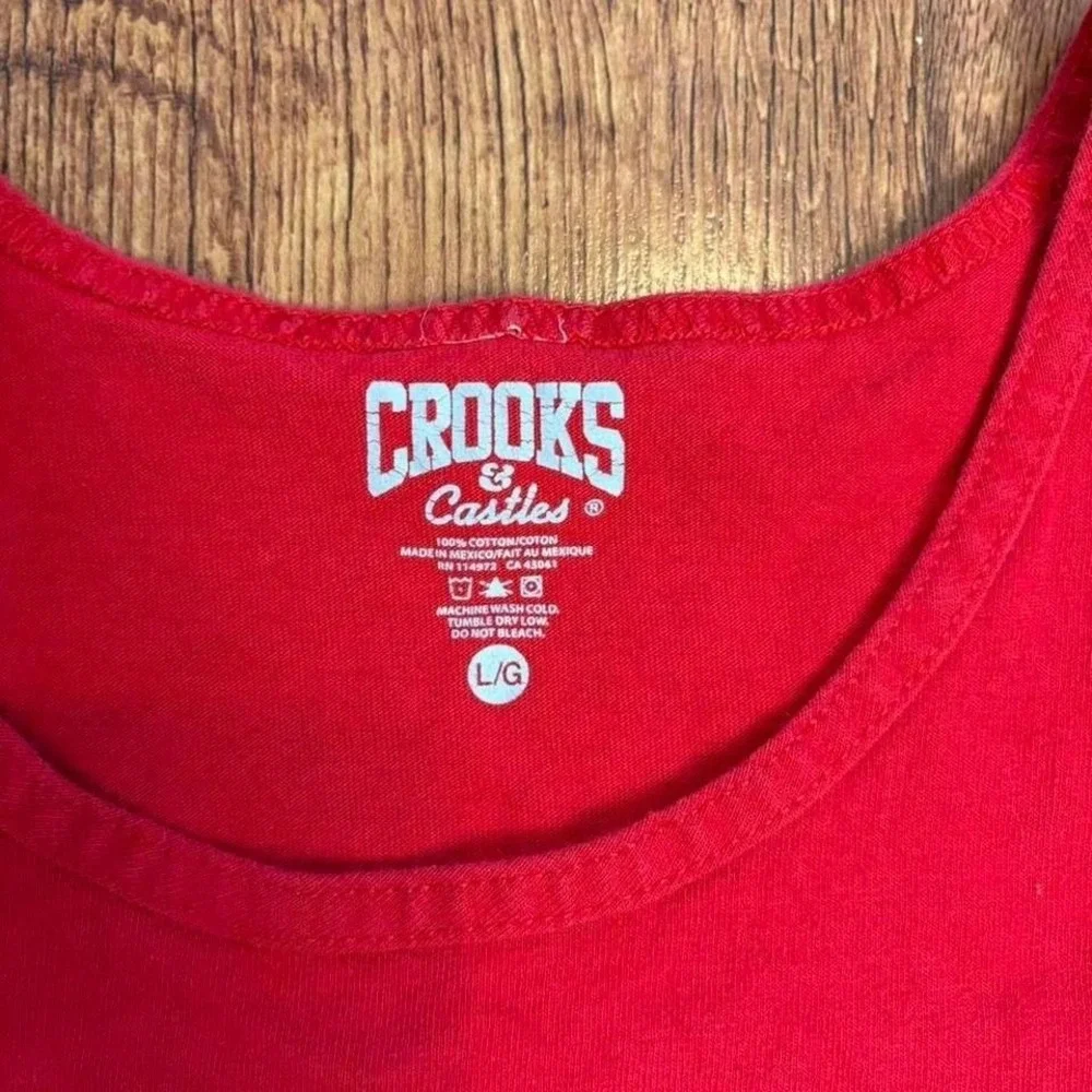 VTG Crooks and Castles Red Graphic Tank Distressed Bullet Flag‎ Tee Blokecore